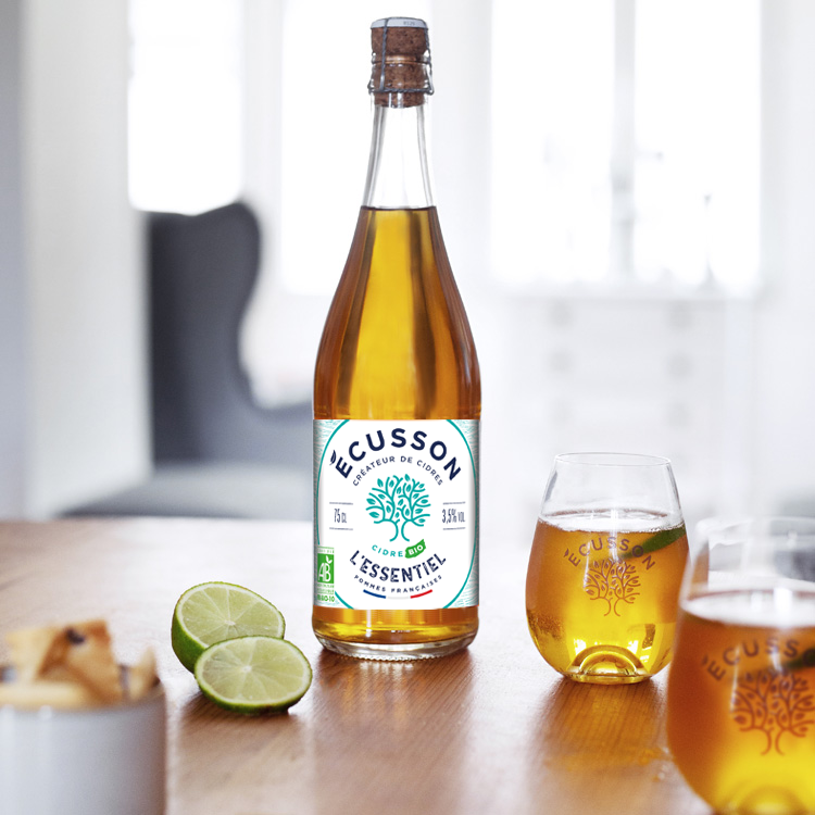 Ecusson - Cidre doux bio 2,5% (75cl) commandez en ligne avec Flink !